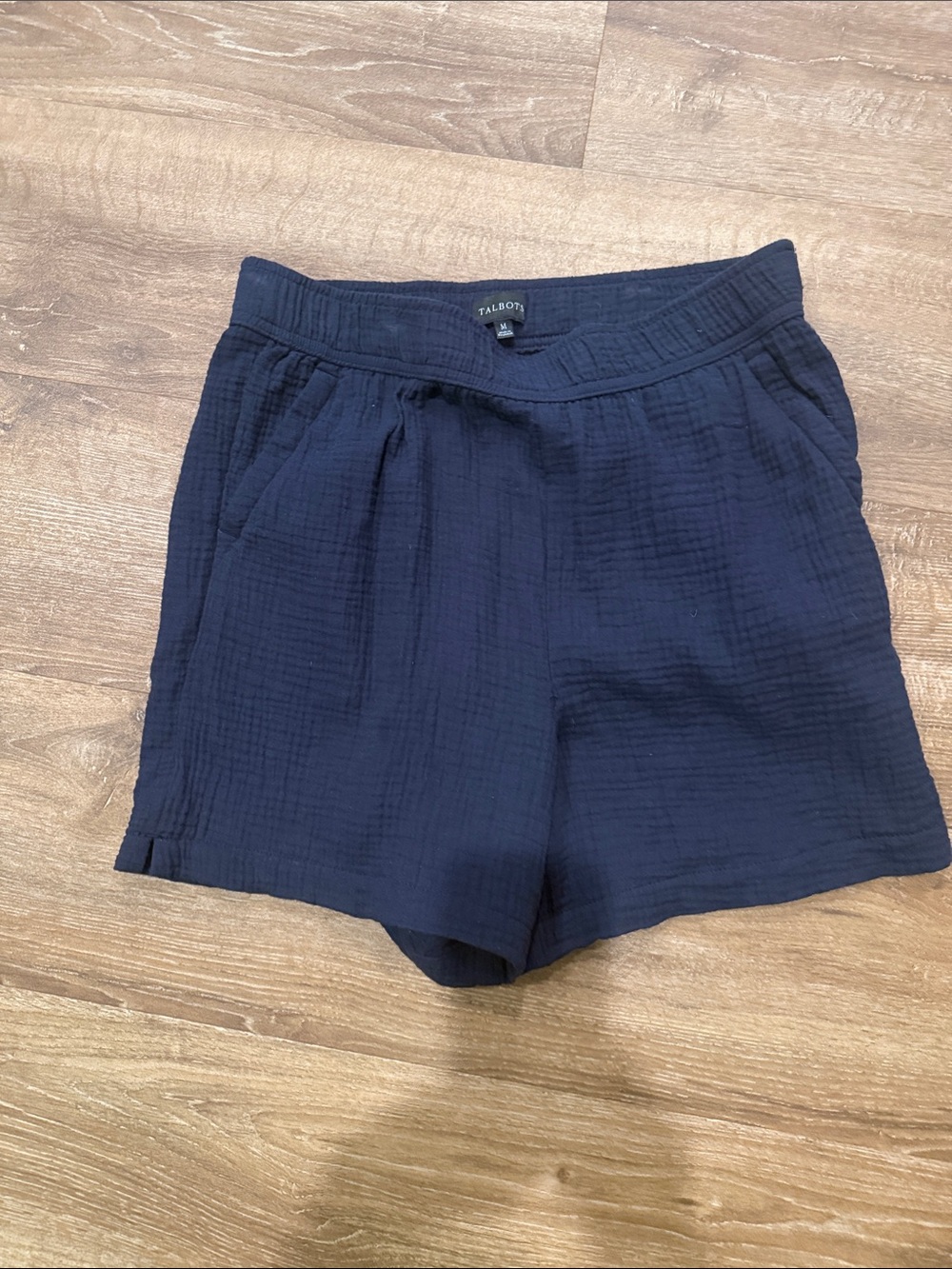 Talbots Navy Lightweight 100 %  Cotton Pull On   Women's  Shorts Medium